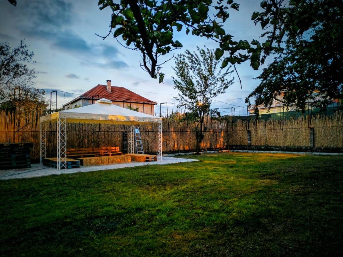 Our Way Guest House & Hostel Shkodra Exterior foto